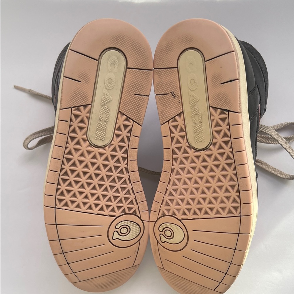 Coach Black and‎ Pink Leather Hi Top Sneakers Size 8B
CD304 - Picture 8 of 14